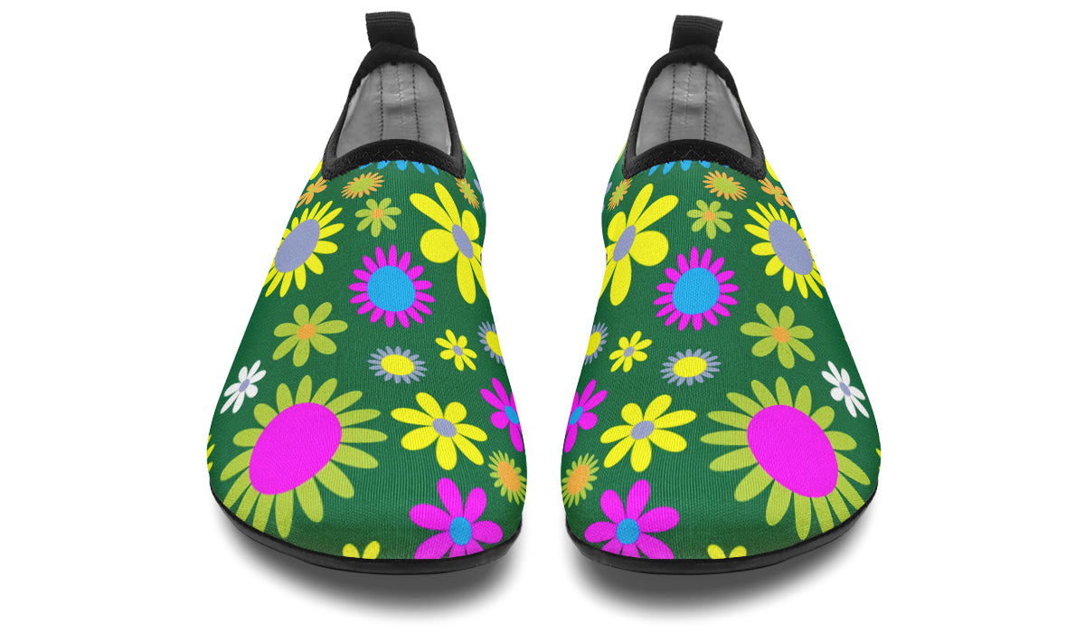 Green Retro Flowers Water Shoes